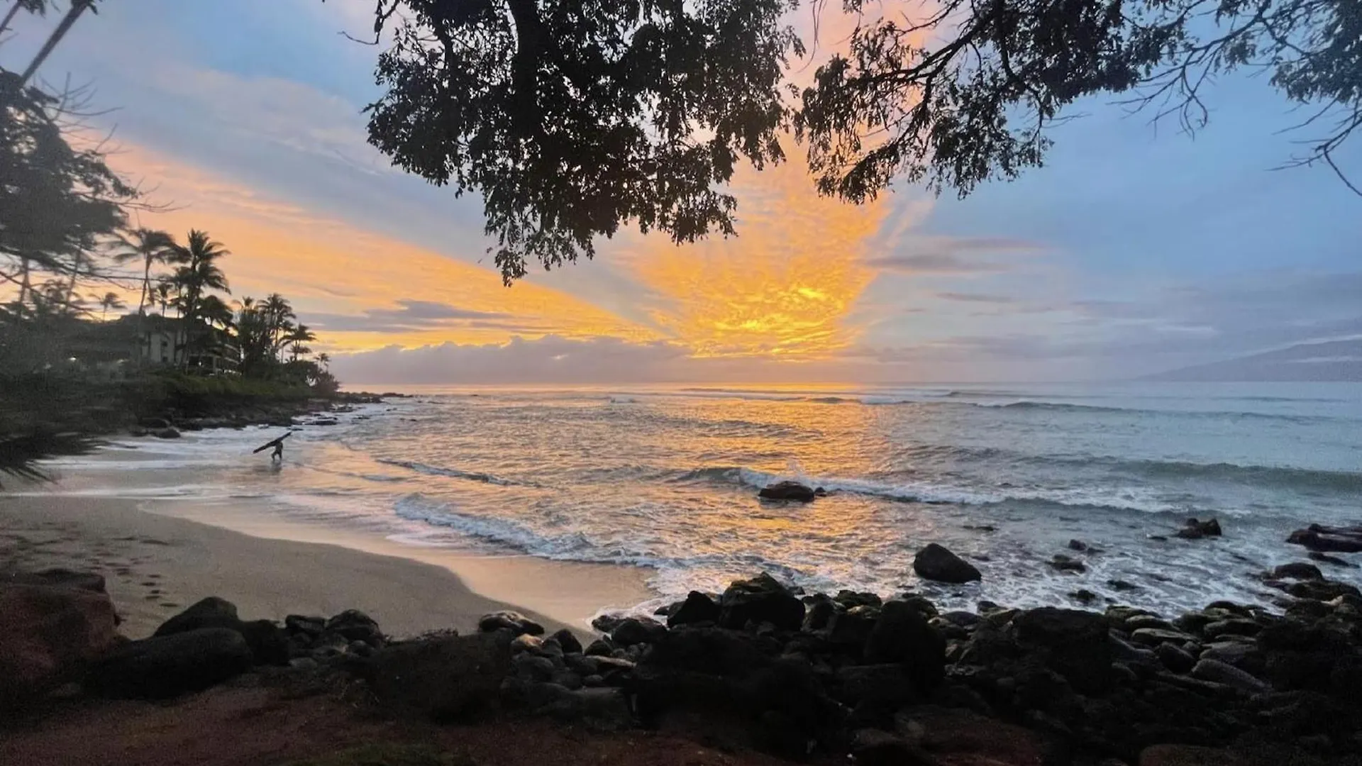 Modern Kahana Getaway USA